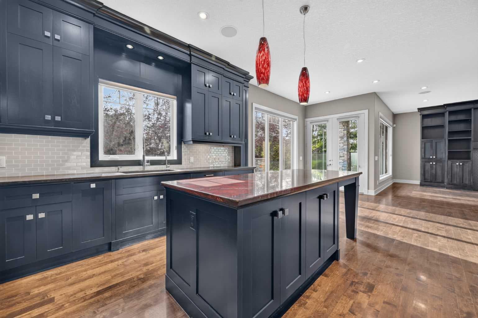 4 Aspen Cliff Close SW