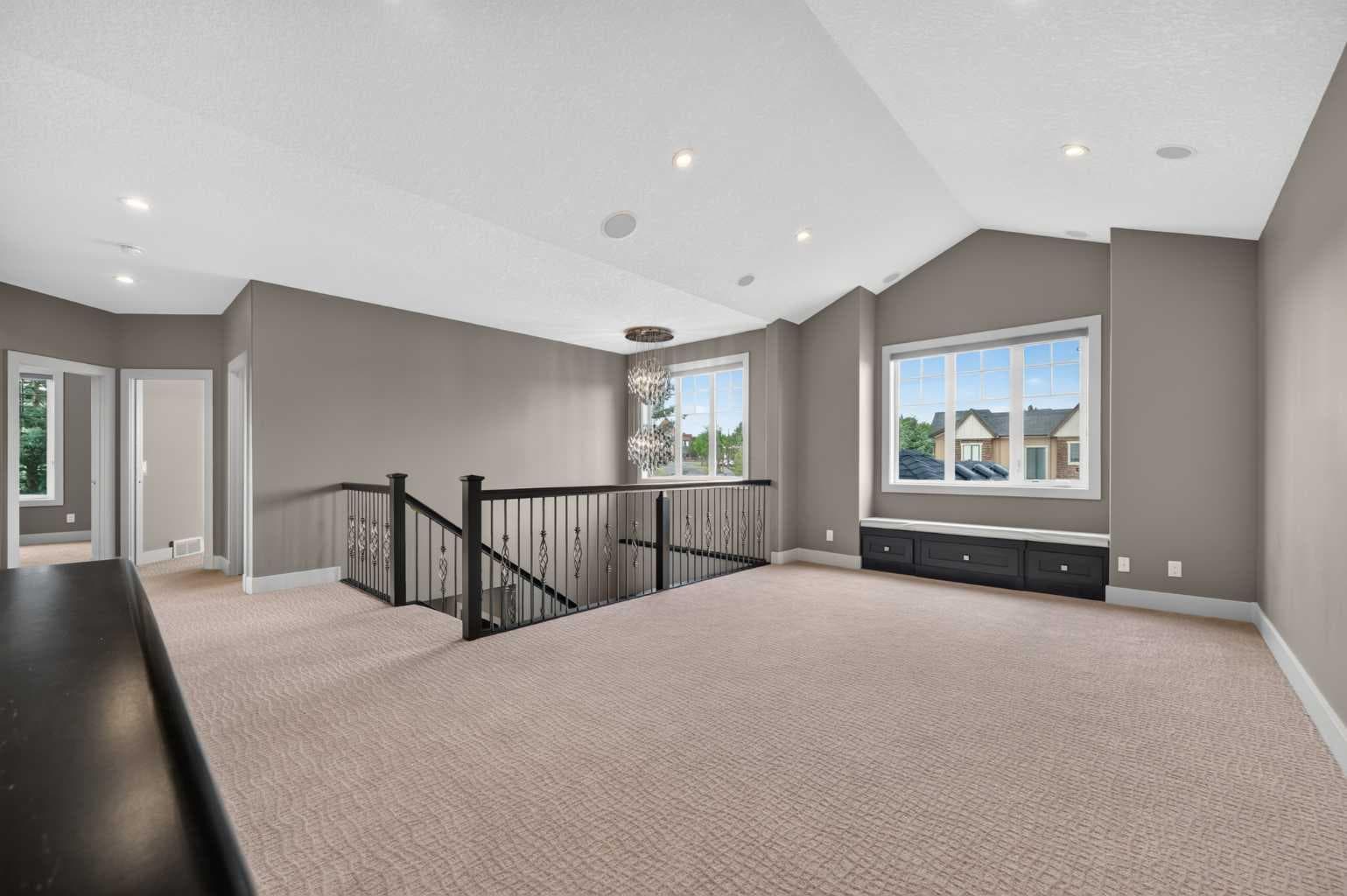4 Aspen Cliff Close SW