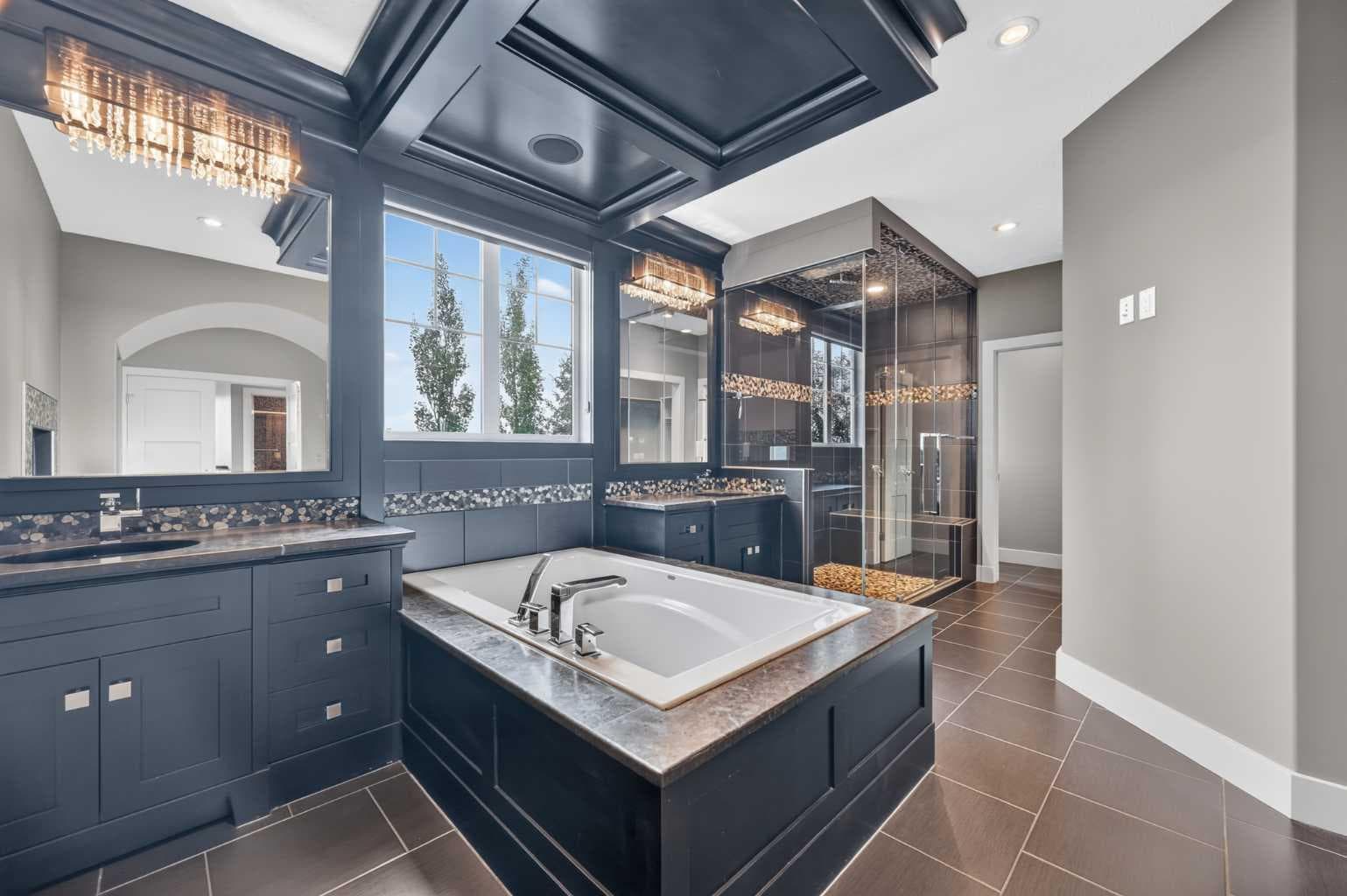 4 Aspen Cliff Close SW