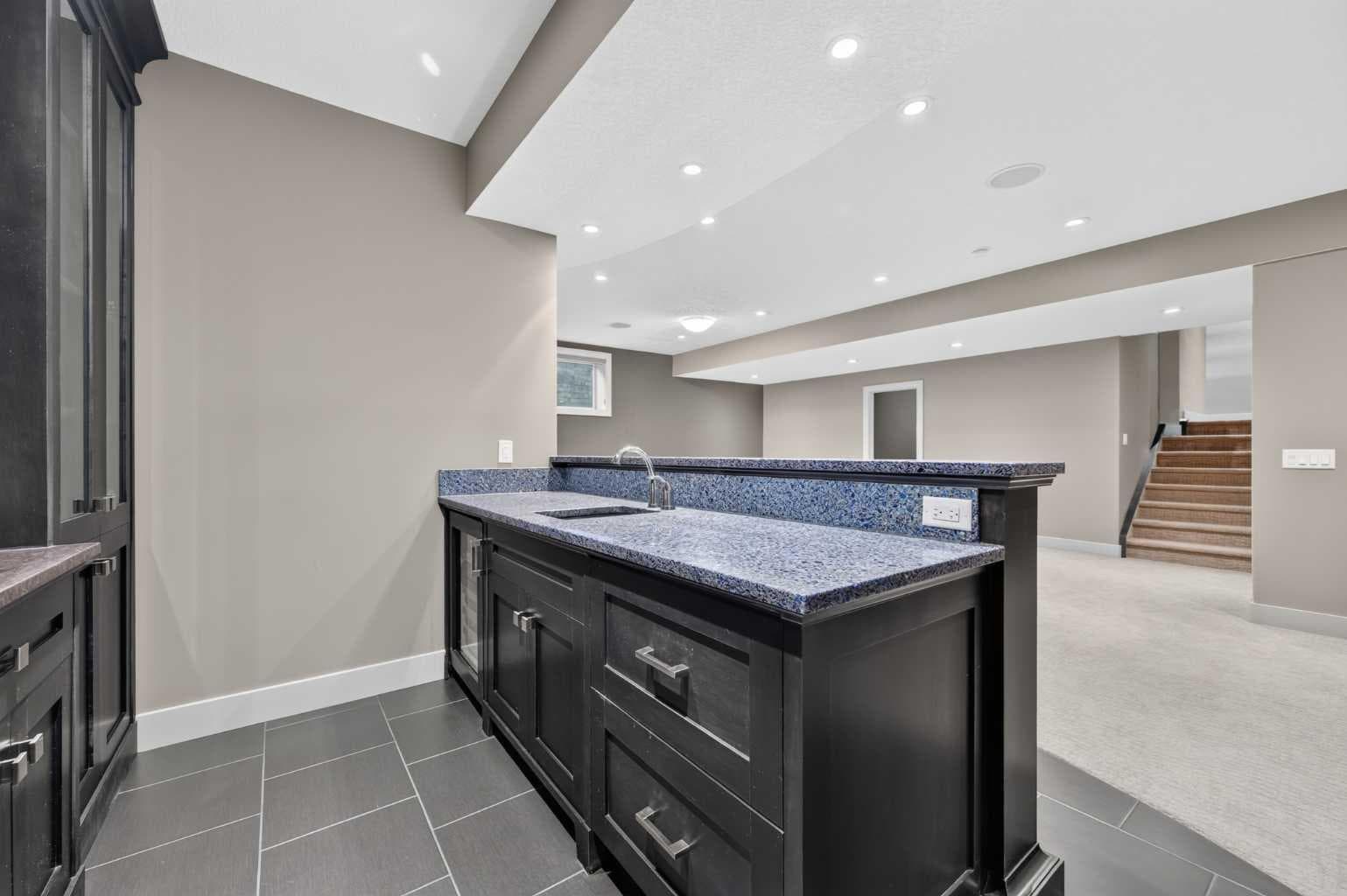 4 Aspen Cliff Close SW