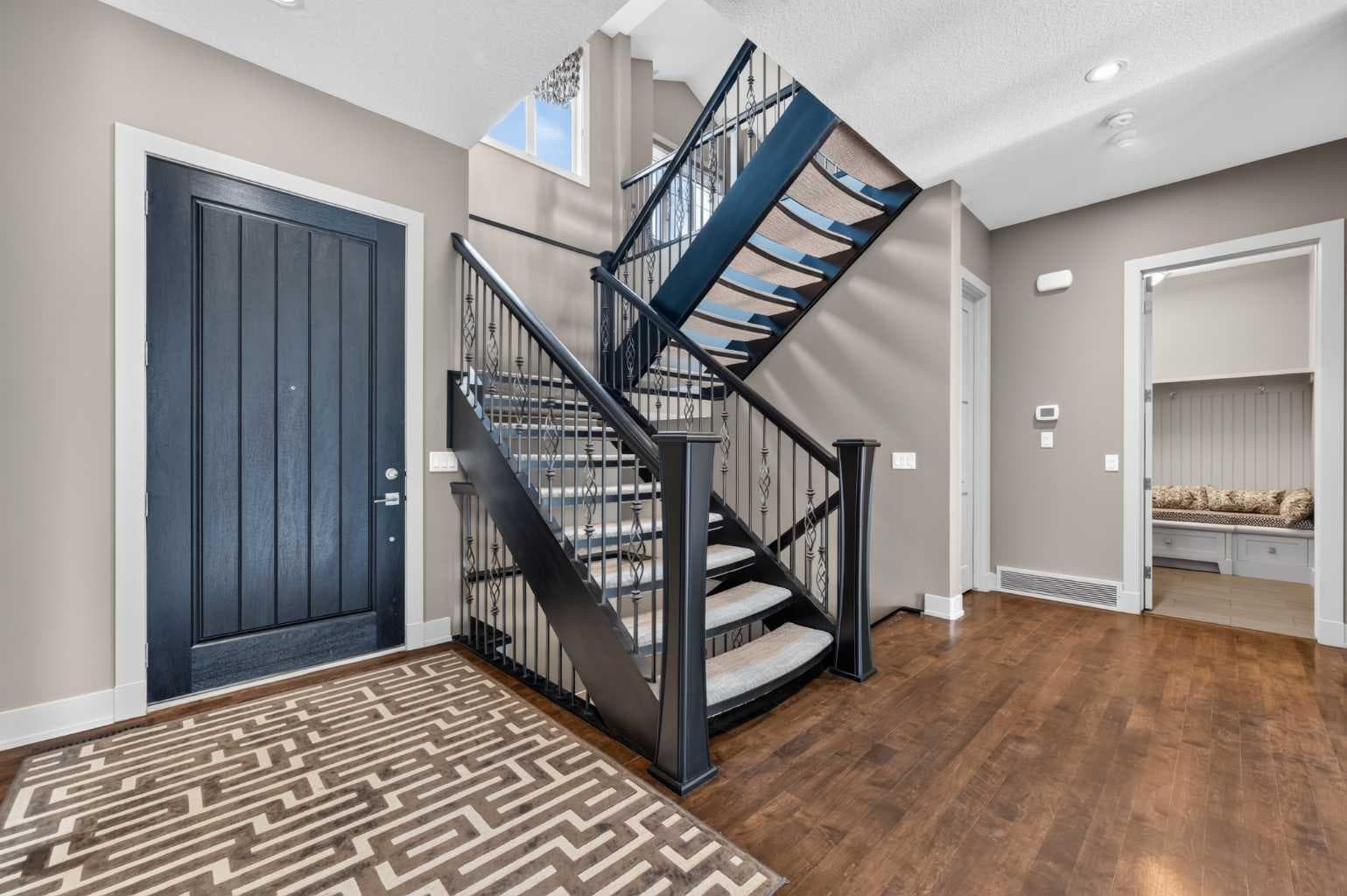 4 Aspen Cliff Close SW