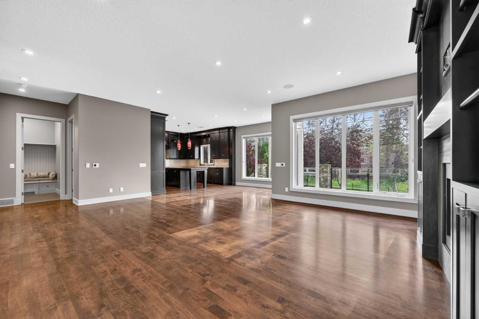 4 Aspen Cliff Close SW