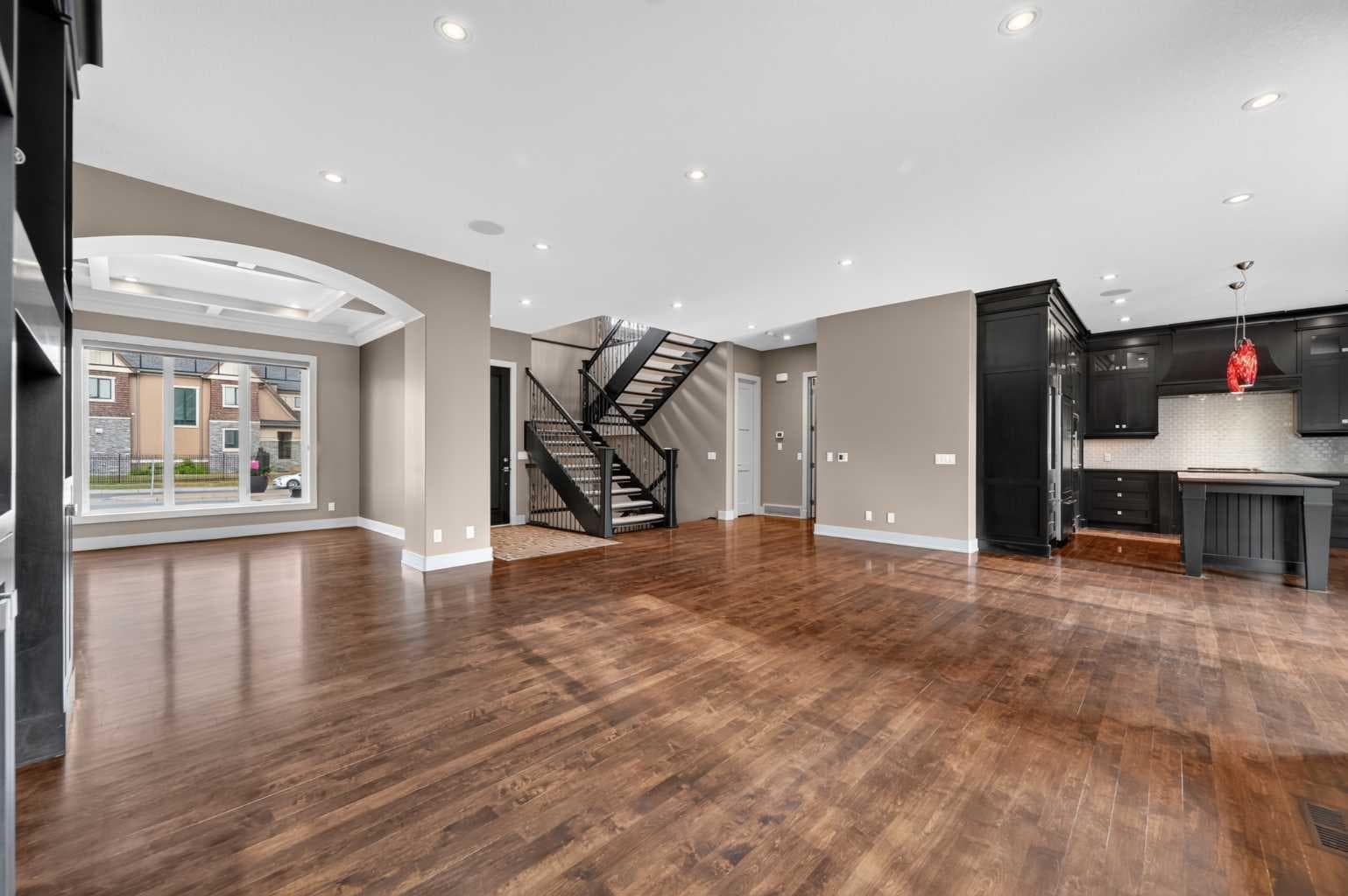 4 Aspen Cliff Close SW