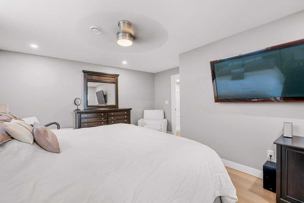 471 Canals Boulevard SW