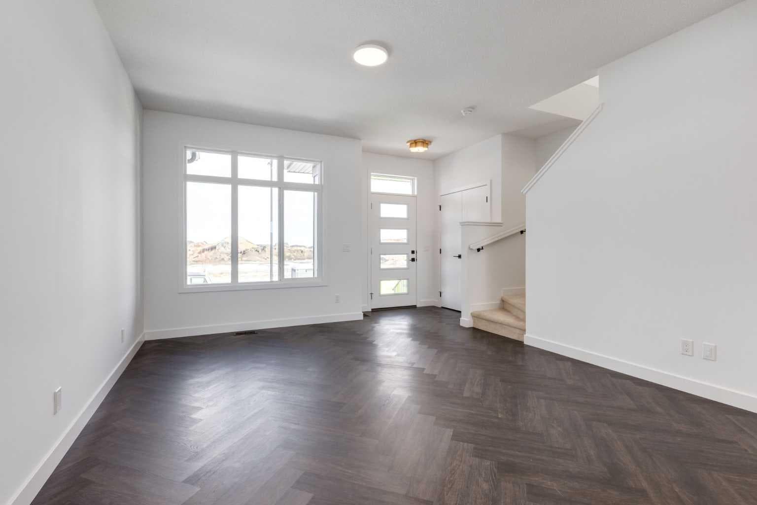 401 Clydesdale Avenue 
