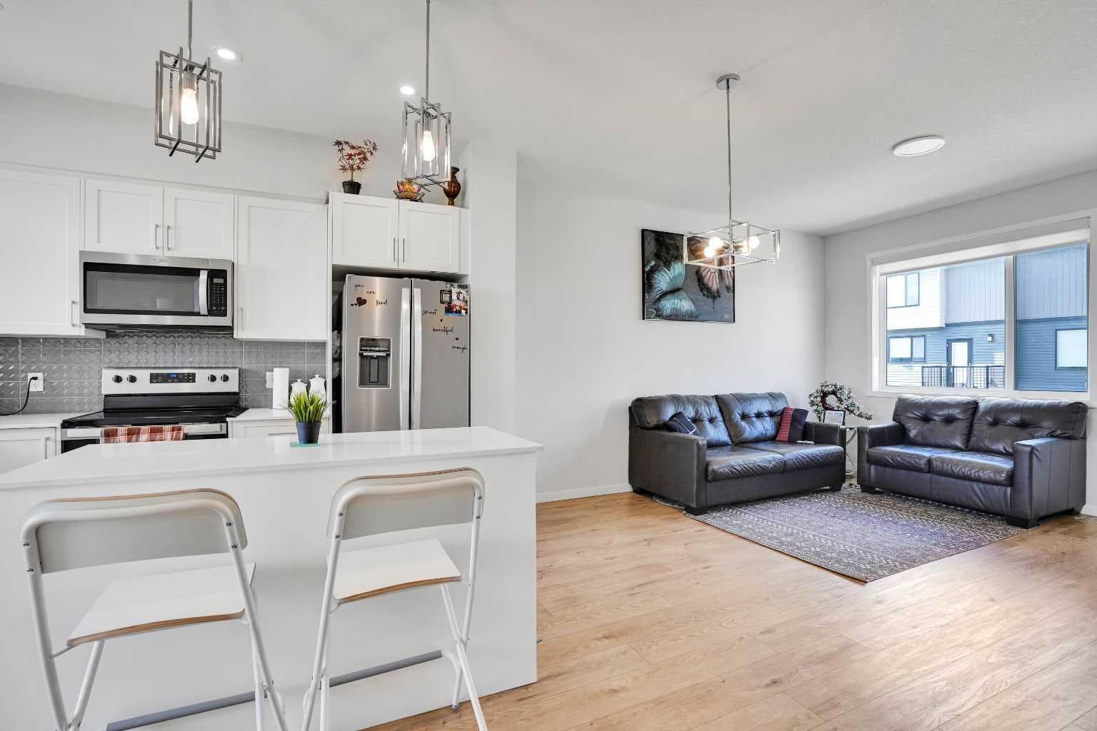 104 Corner Glen Circle NE