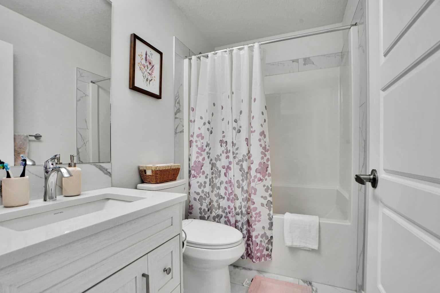 126 Hotchkiss Manor SE