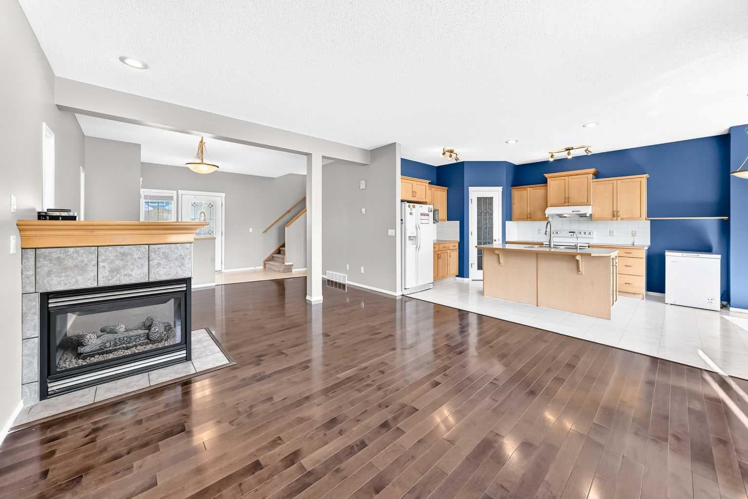 16 Royal Birch Rise NW