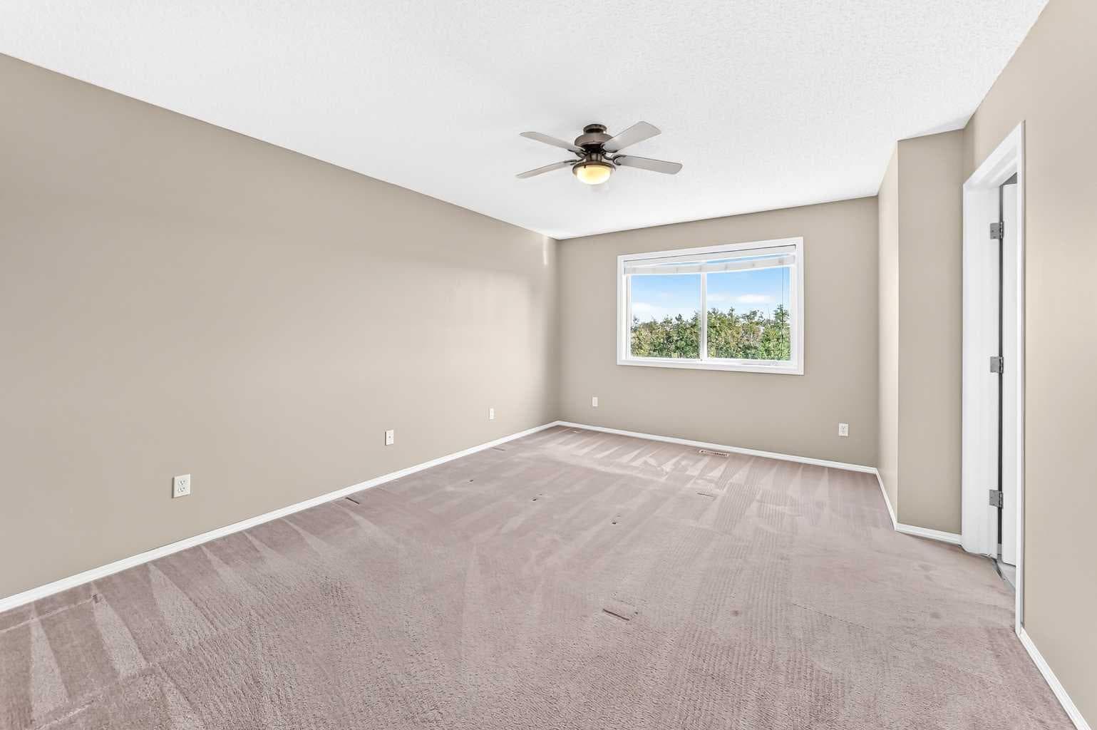 16 Royal Birch Rise NW