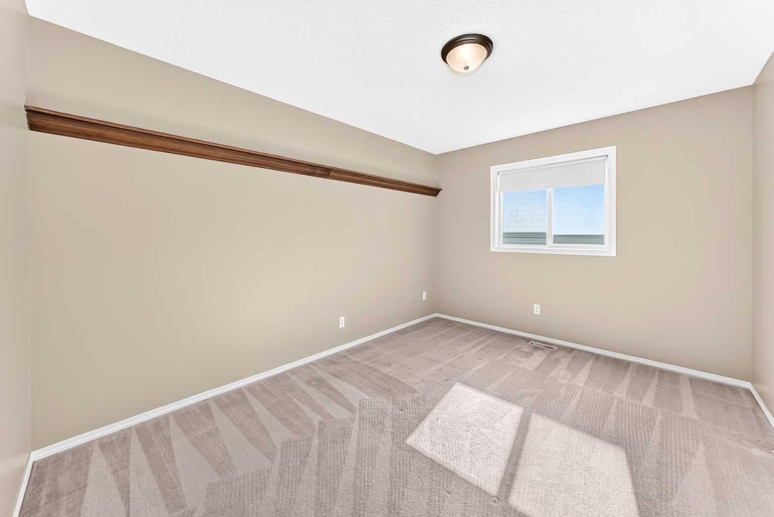 16 Royal Birch Rise NW