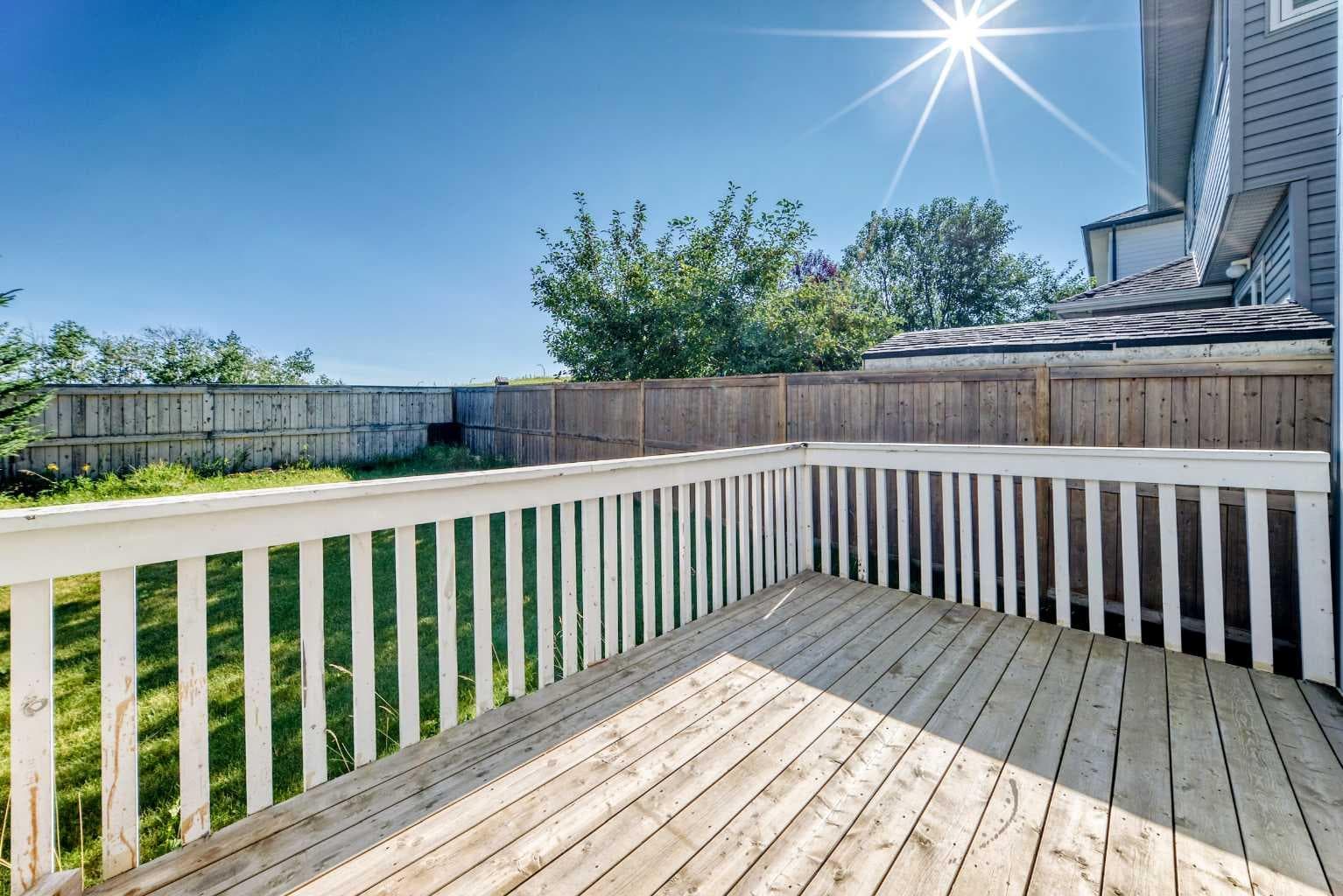 16 Royal Birch Rise NW