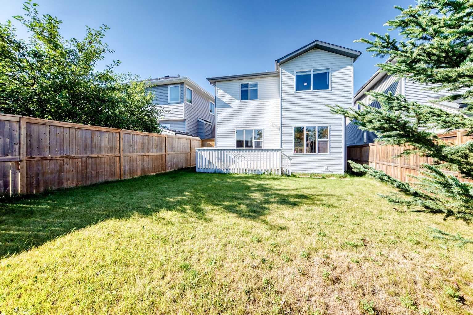 16 Royal Birch Rise NW