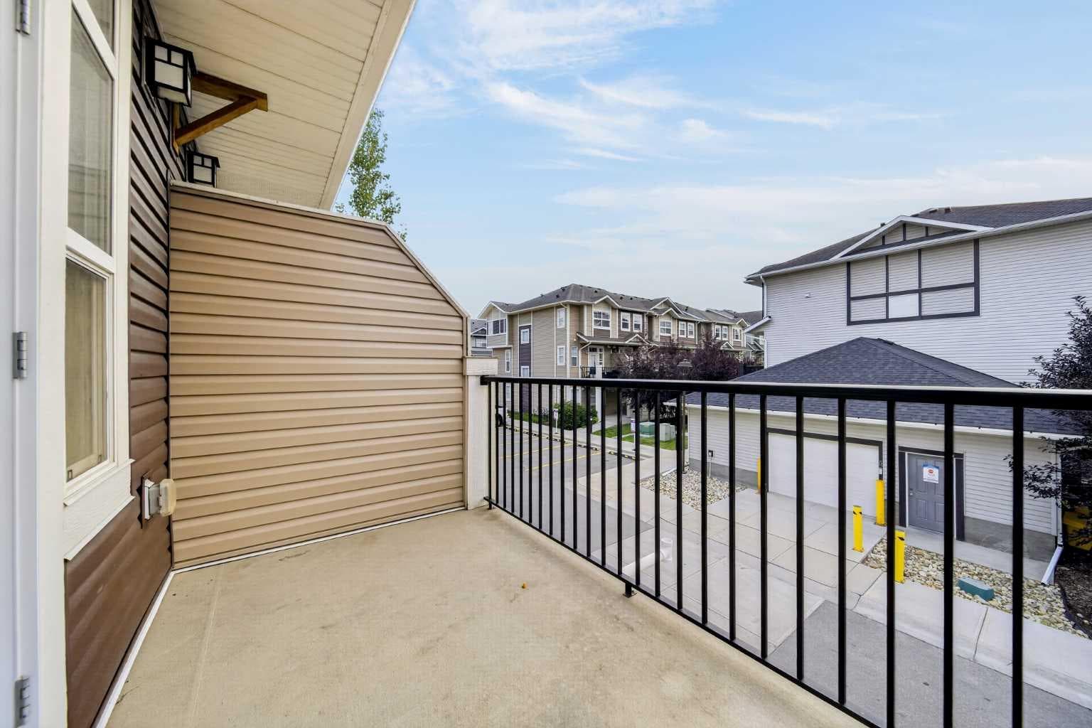 87 Legacy View SE