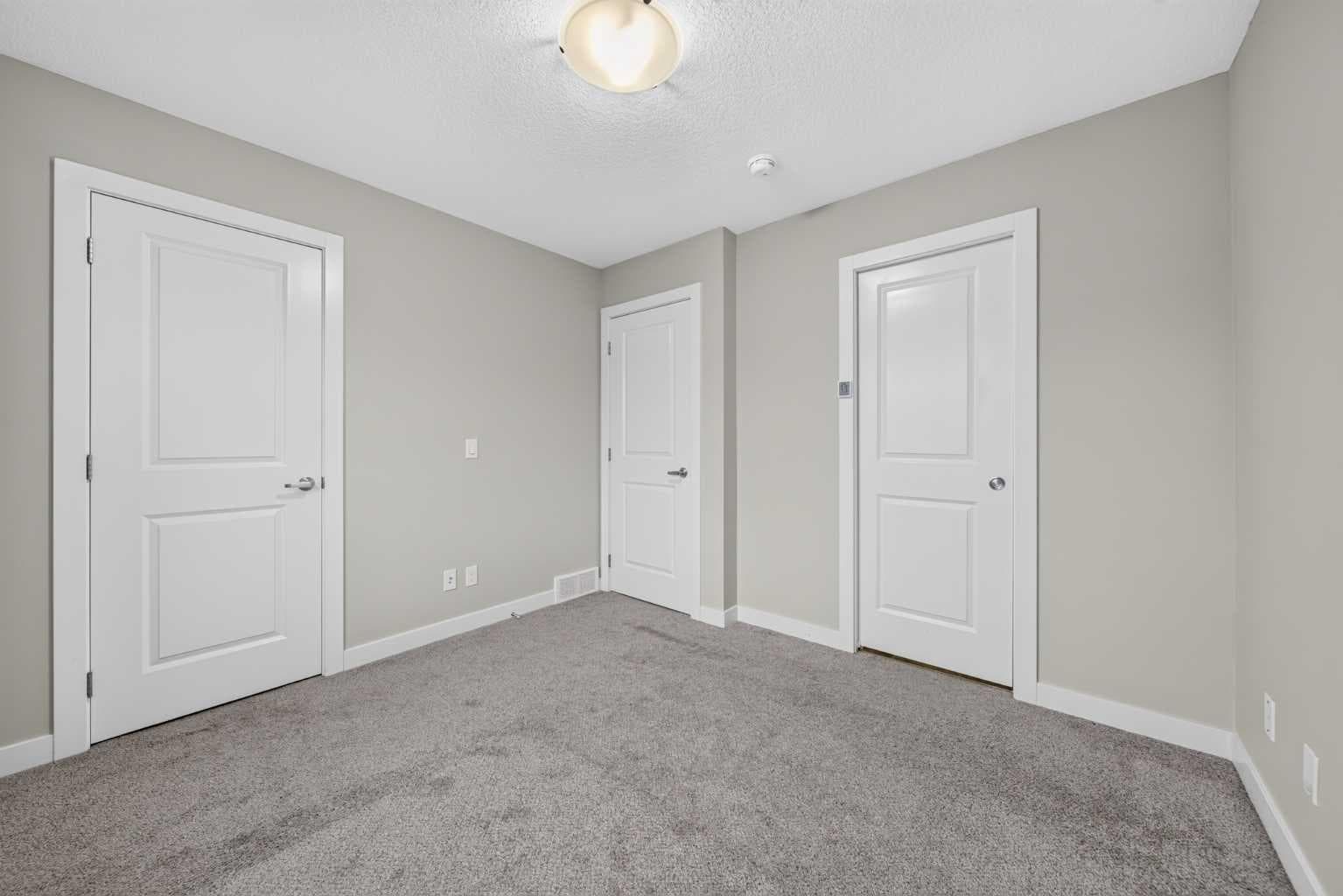 87 Legacy View SE