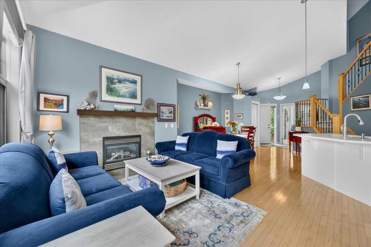 248 Springbank Villas SW