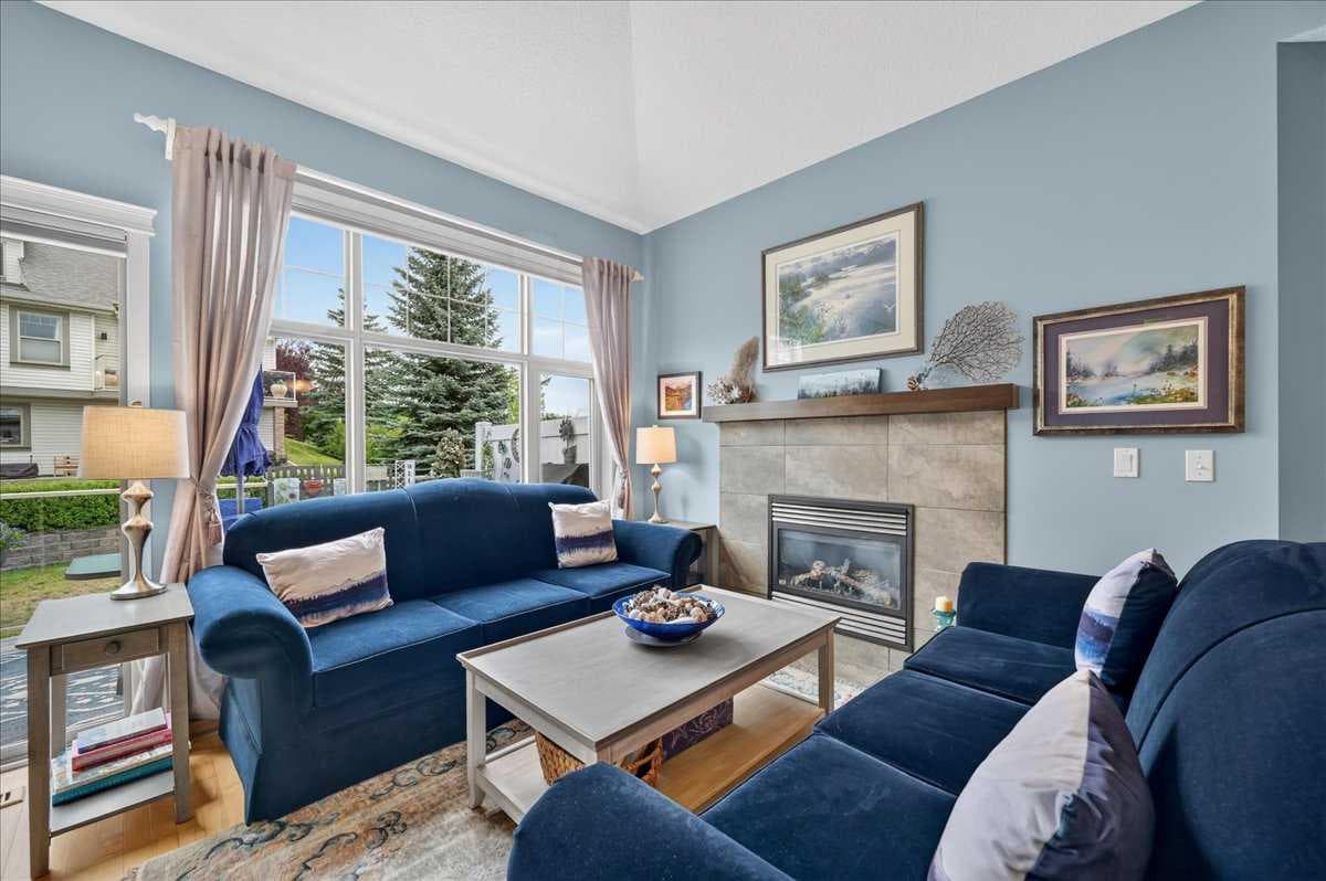 248 Springbank Villas SW