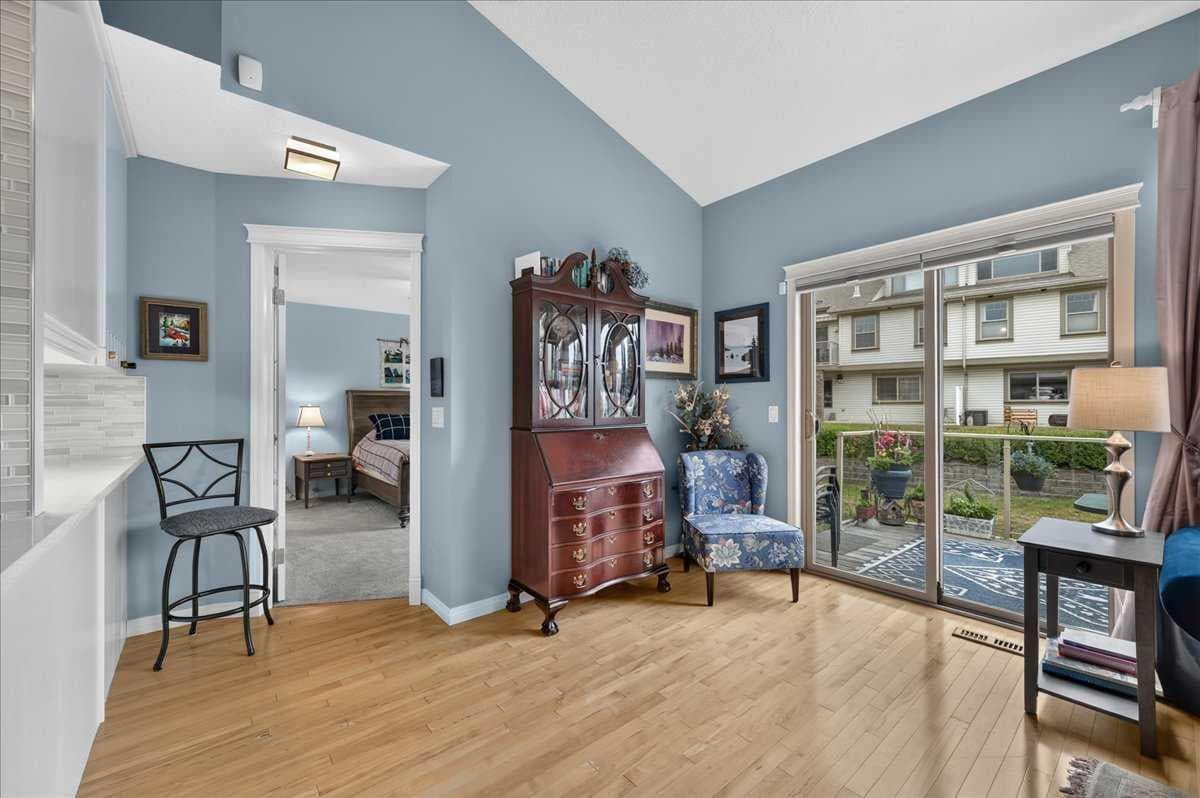 248 Springbank Villas SW