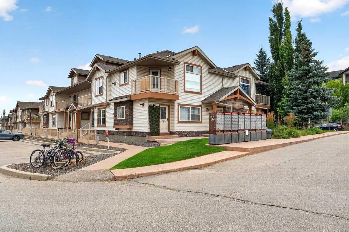 #104, 20 Panatella Landing NW
