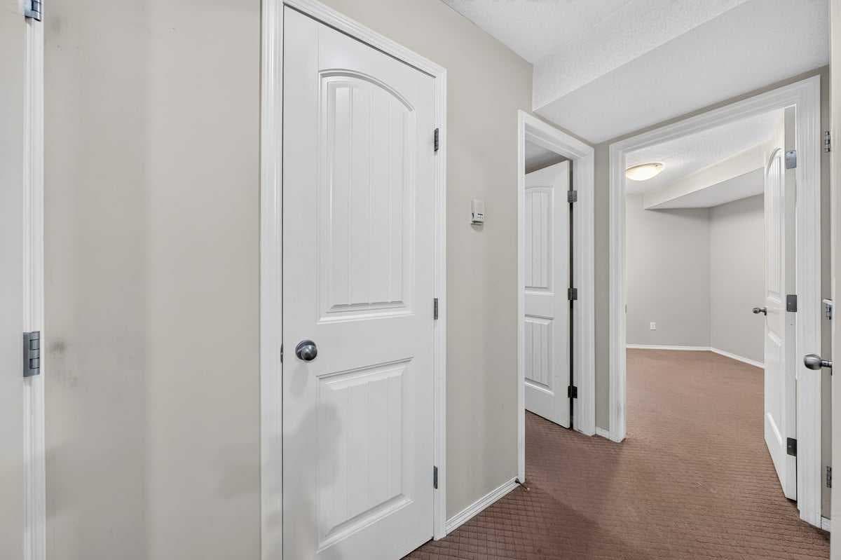 #104, 20 Panatella Landing NW