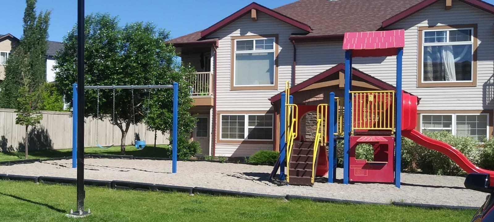 #104, 20 Panatella Landing NW