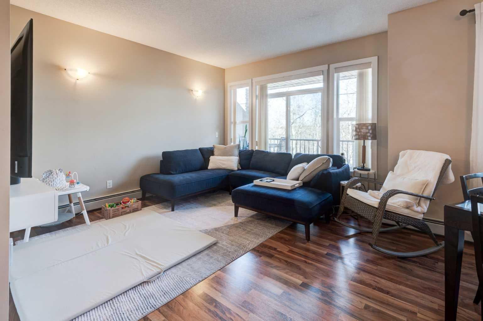 1203, 211 Aspen Stone Boulevard SW