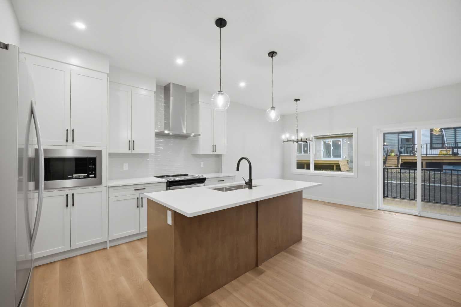 24 Appaloosa Crescent 