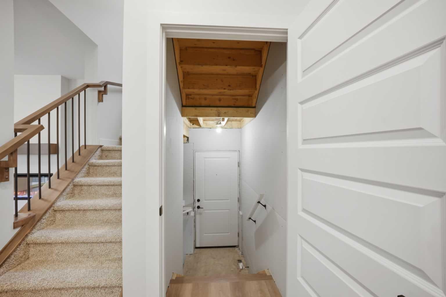 24 Appaloosa Crescent 