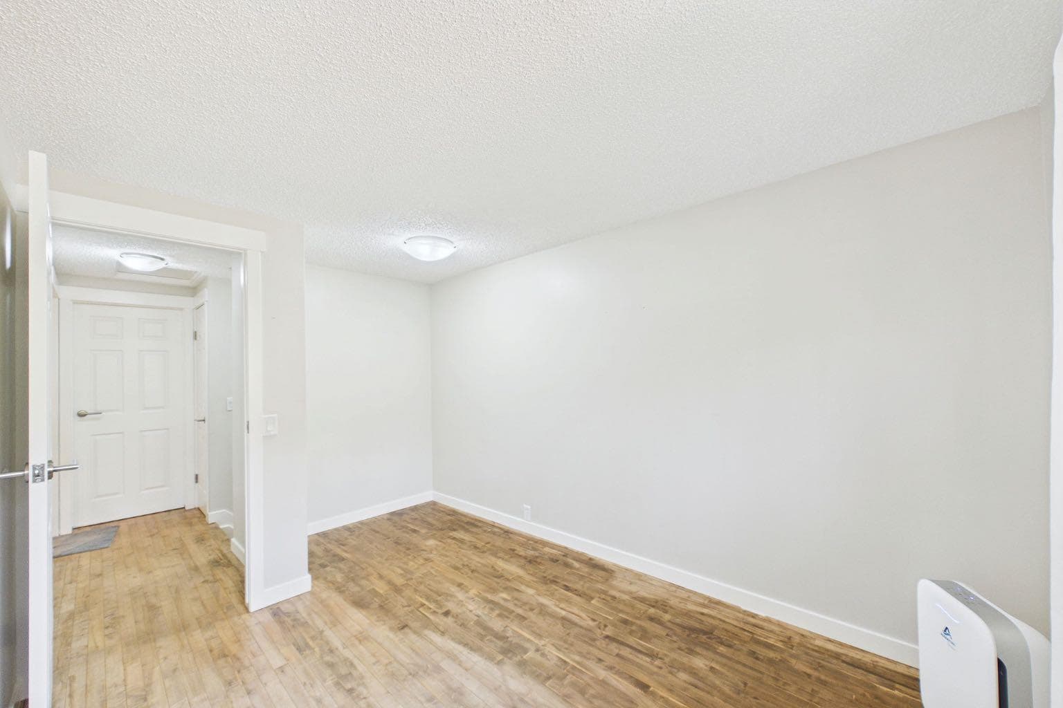 24, 800 Bowcroft Place 