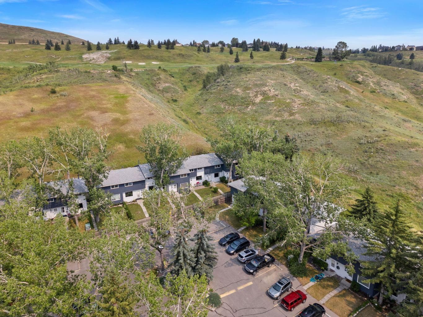 24, 800 Bowcroft Place 