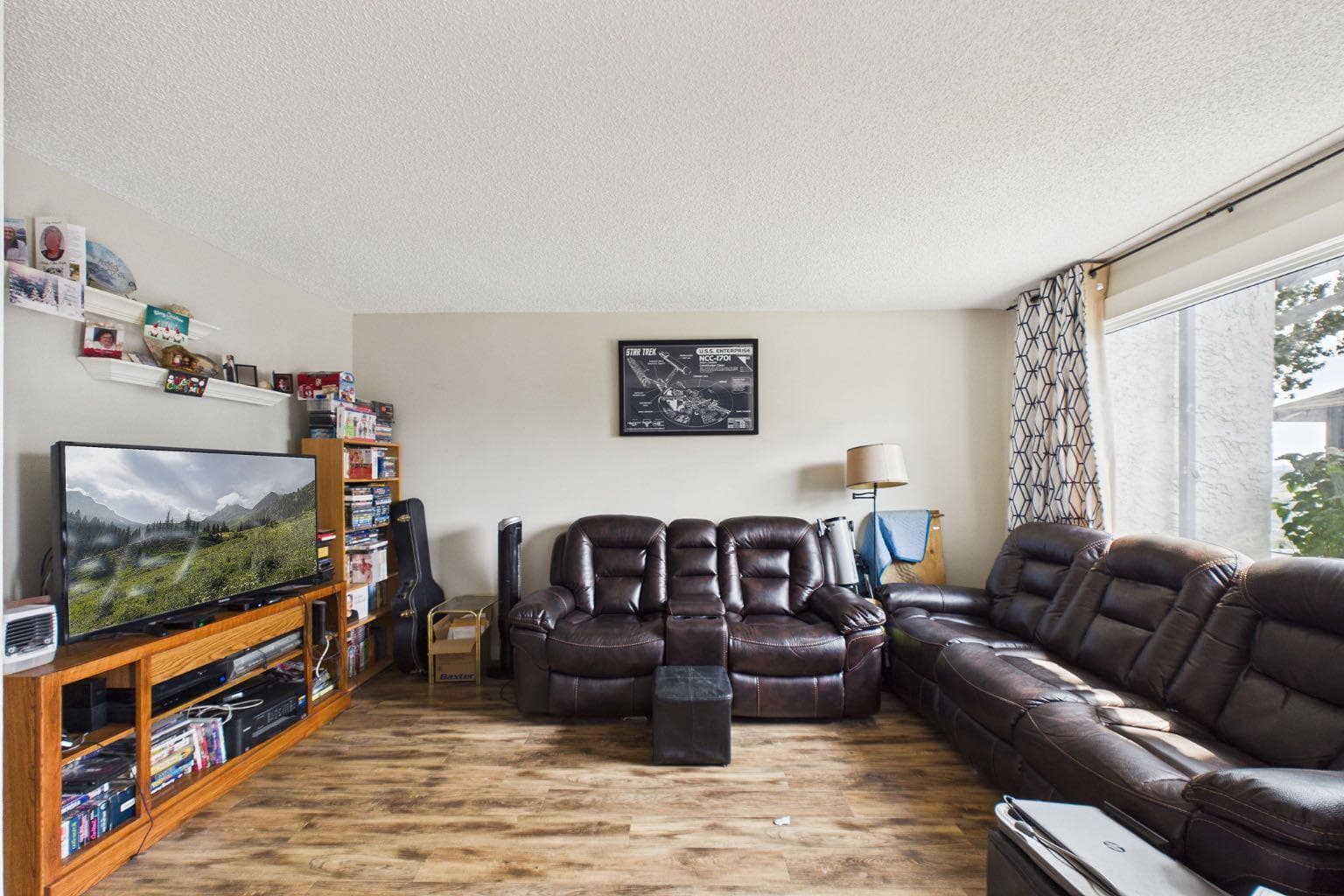24, 800 Bowcroft Place 