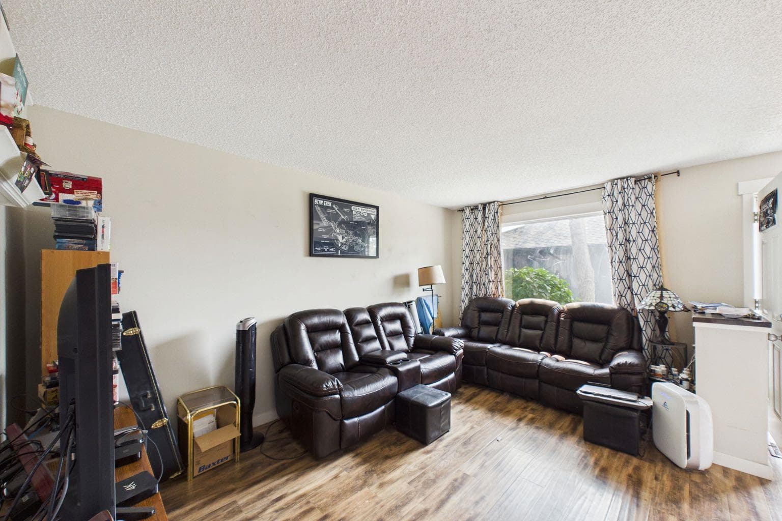 24, 800 Bowcroft Place 