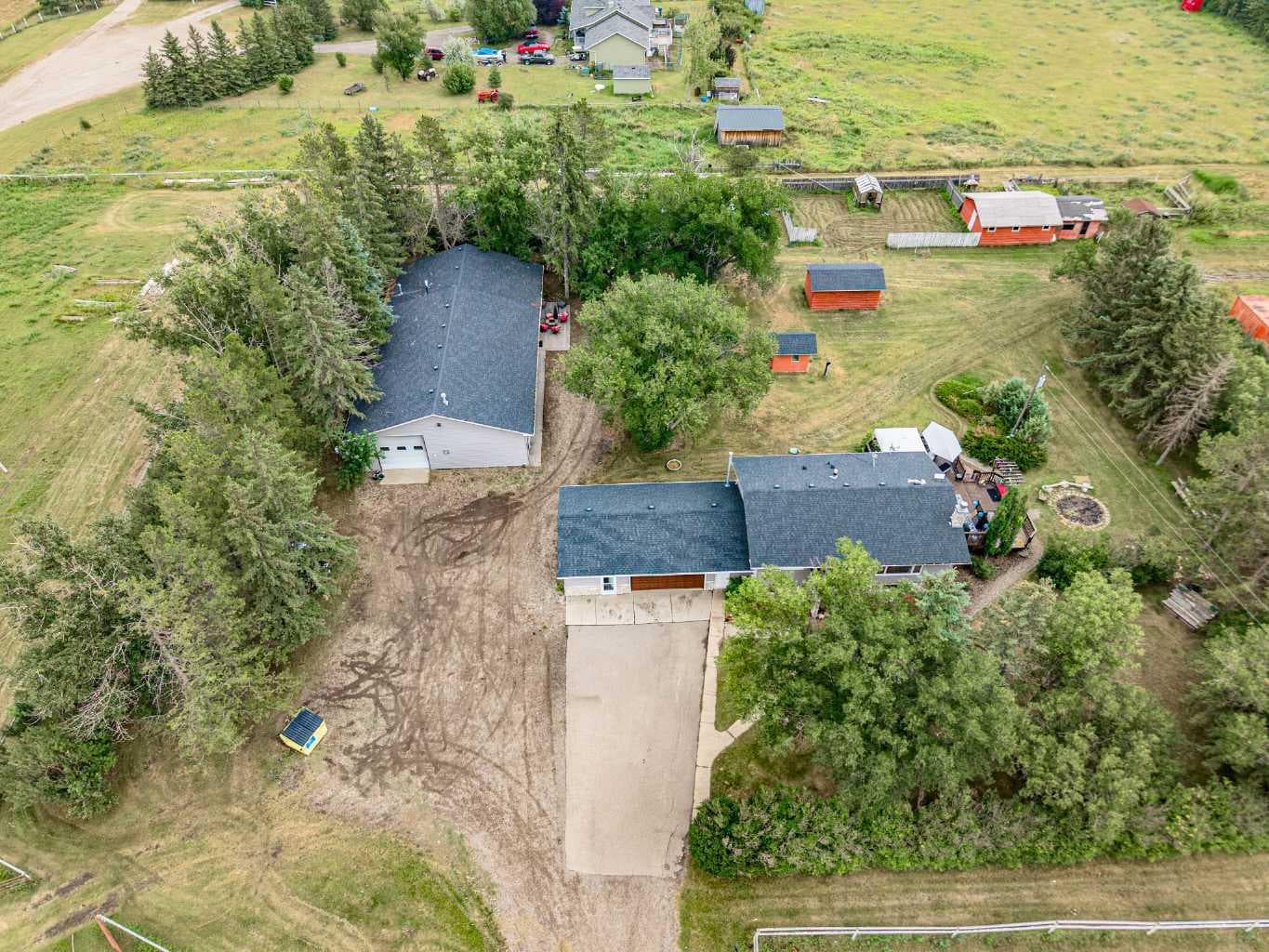 235084 Range Road 275A  