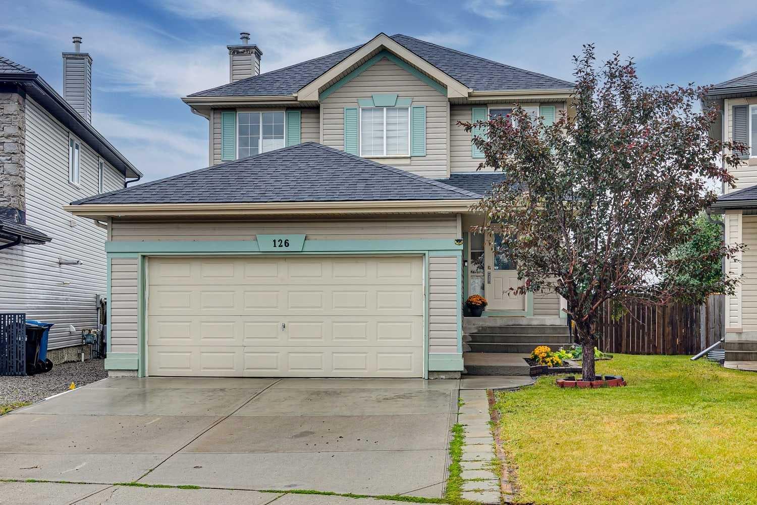 126 Somerglen Way SW