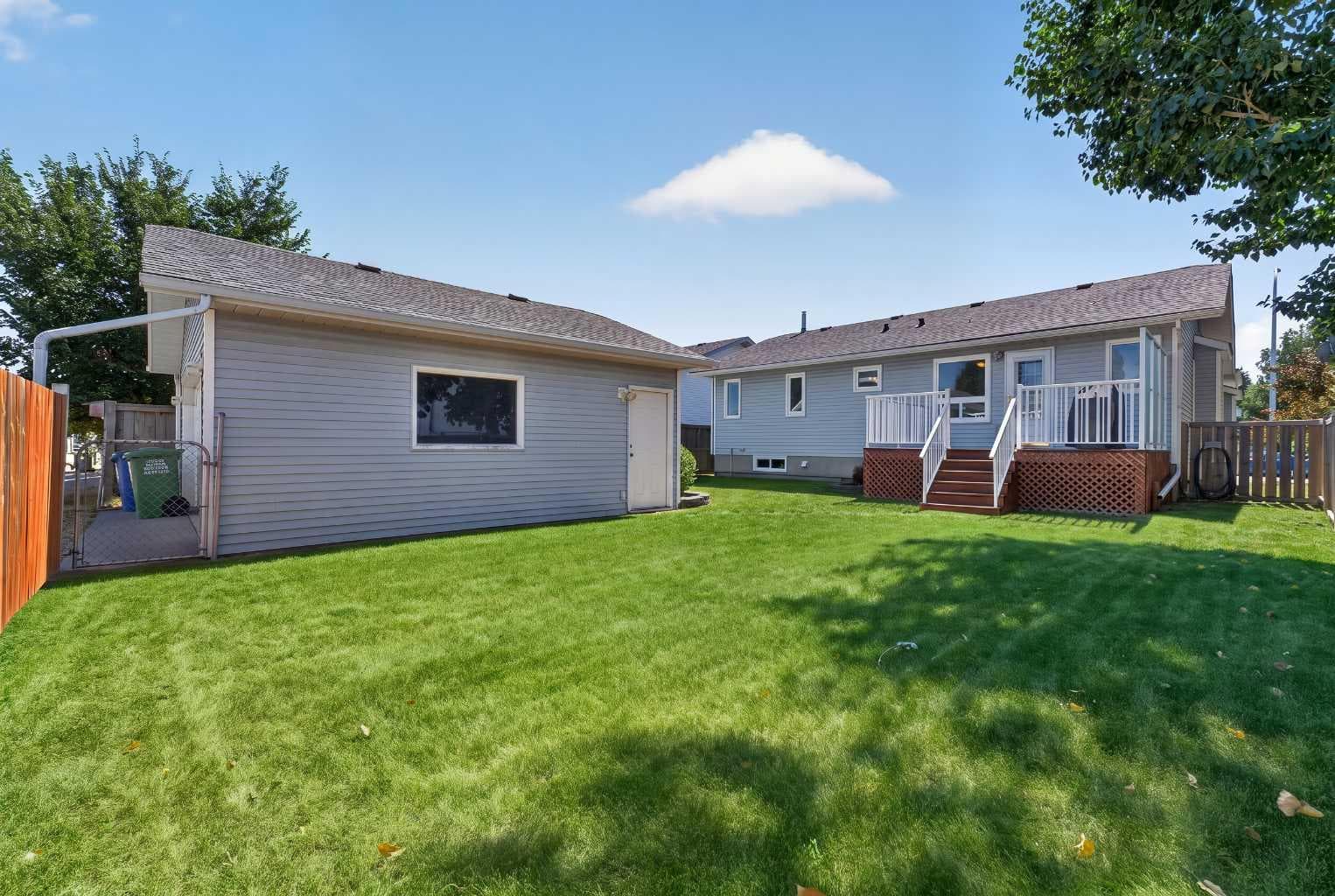 42 West Boothby Crescent 