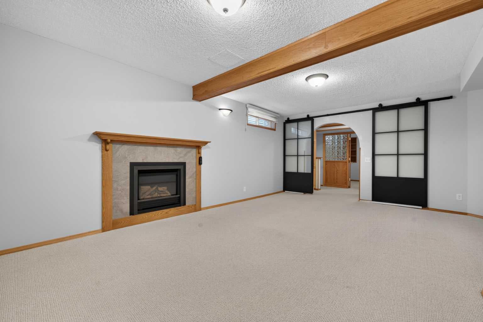 42 West Boothby Crescent 