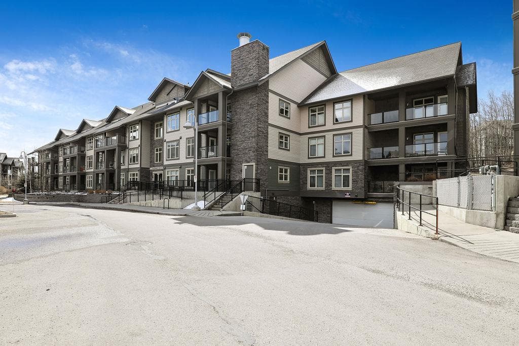 313, 25 Aspenmont Heights SW