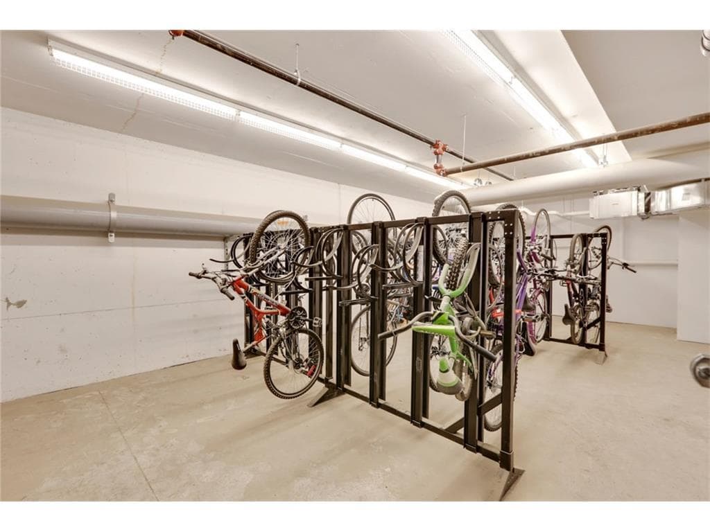 313, 25 Aspenmont Heights SW