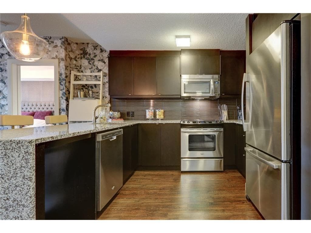 313, 25 Aspenmont Heights SW