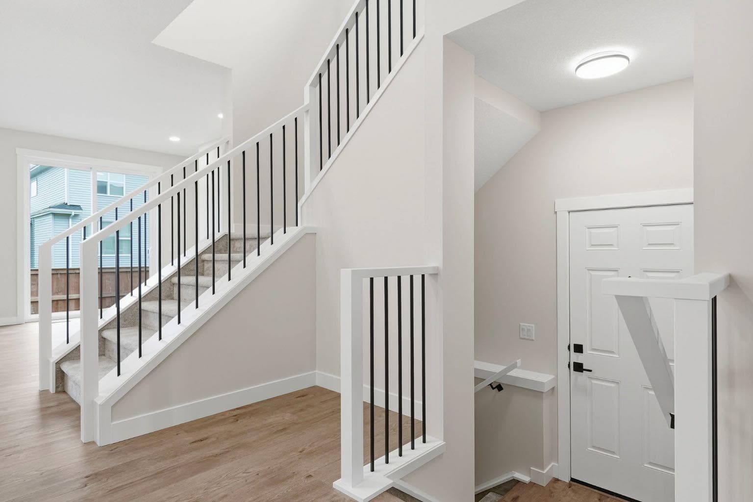 435 kinniburgh Loop 