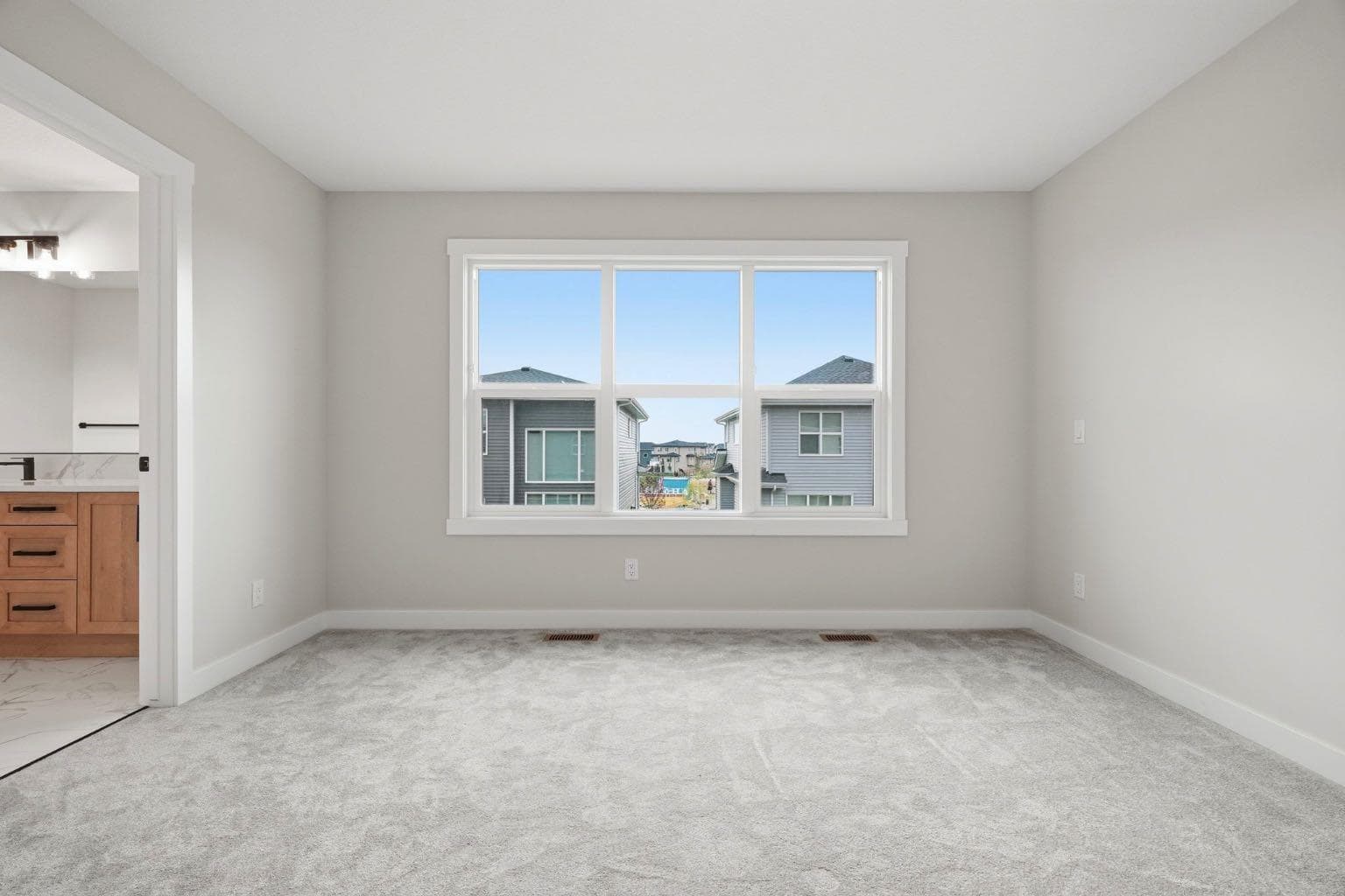 435 kinniburgh Loop 