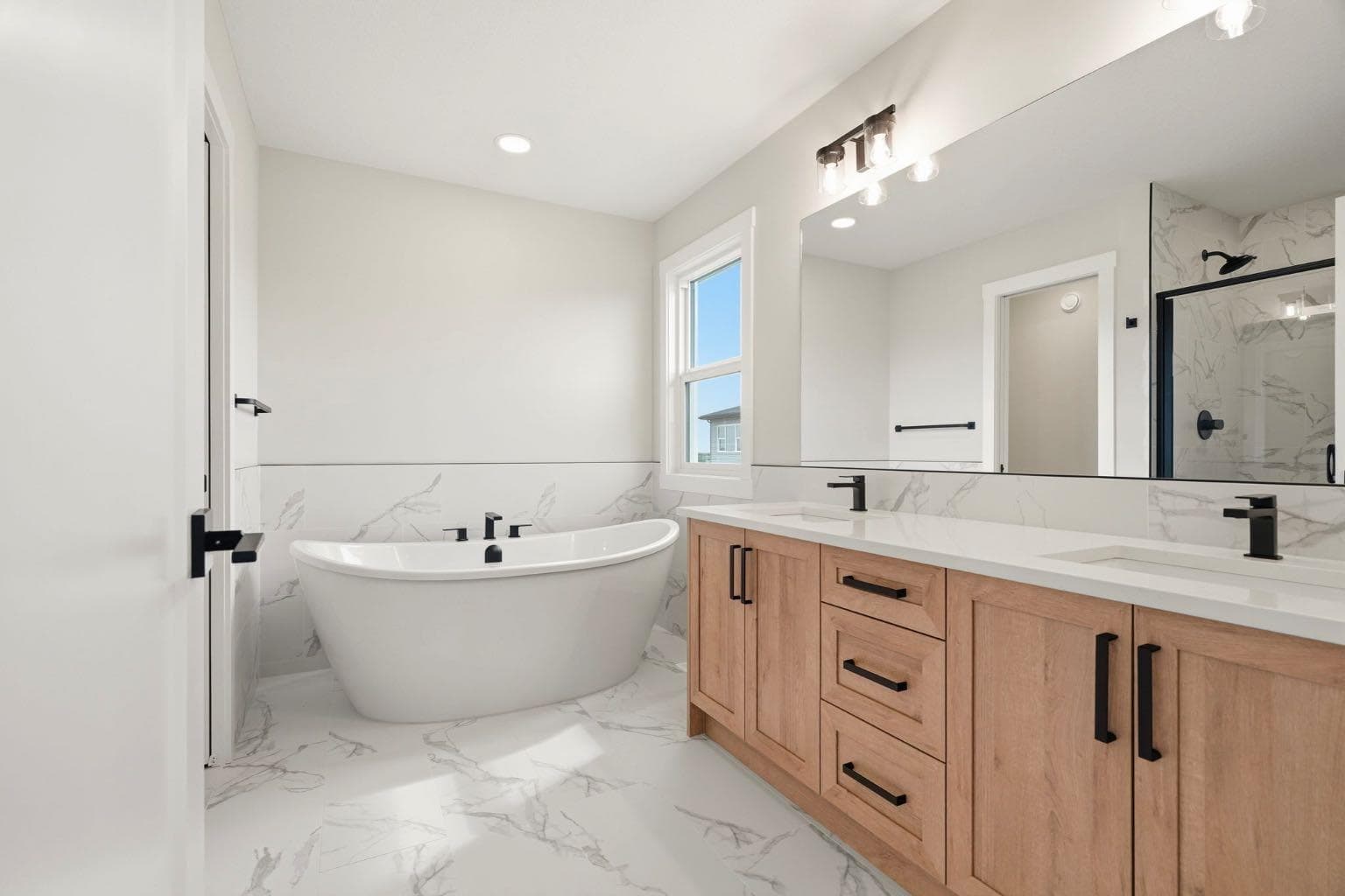 435 kinniburgh Loop 