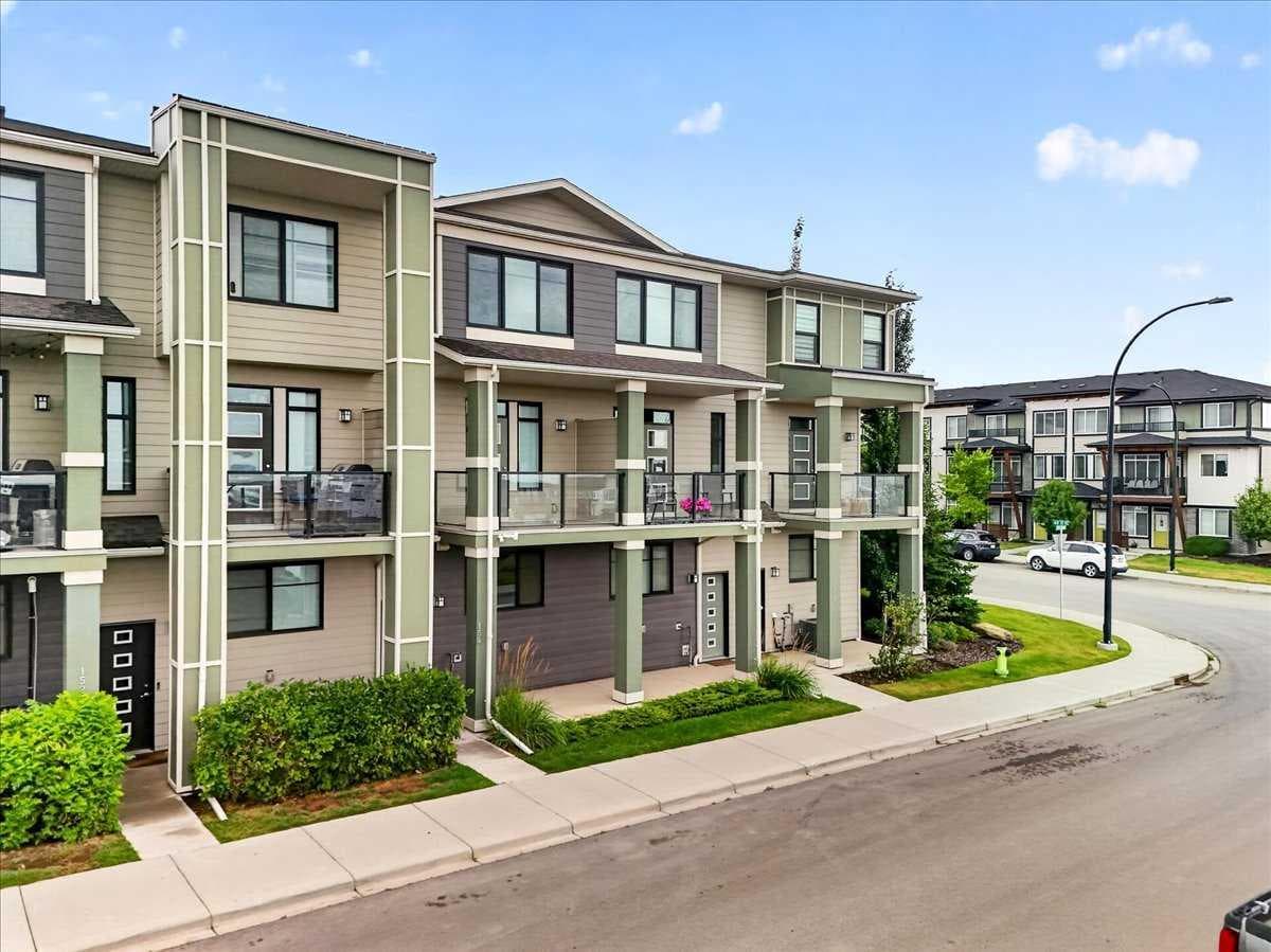 154 Seton Passage SE