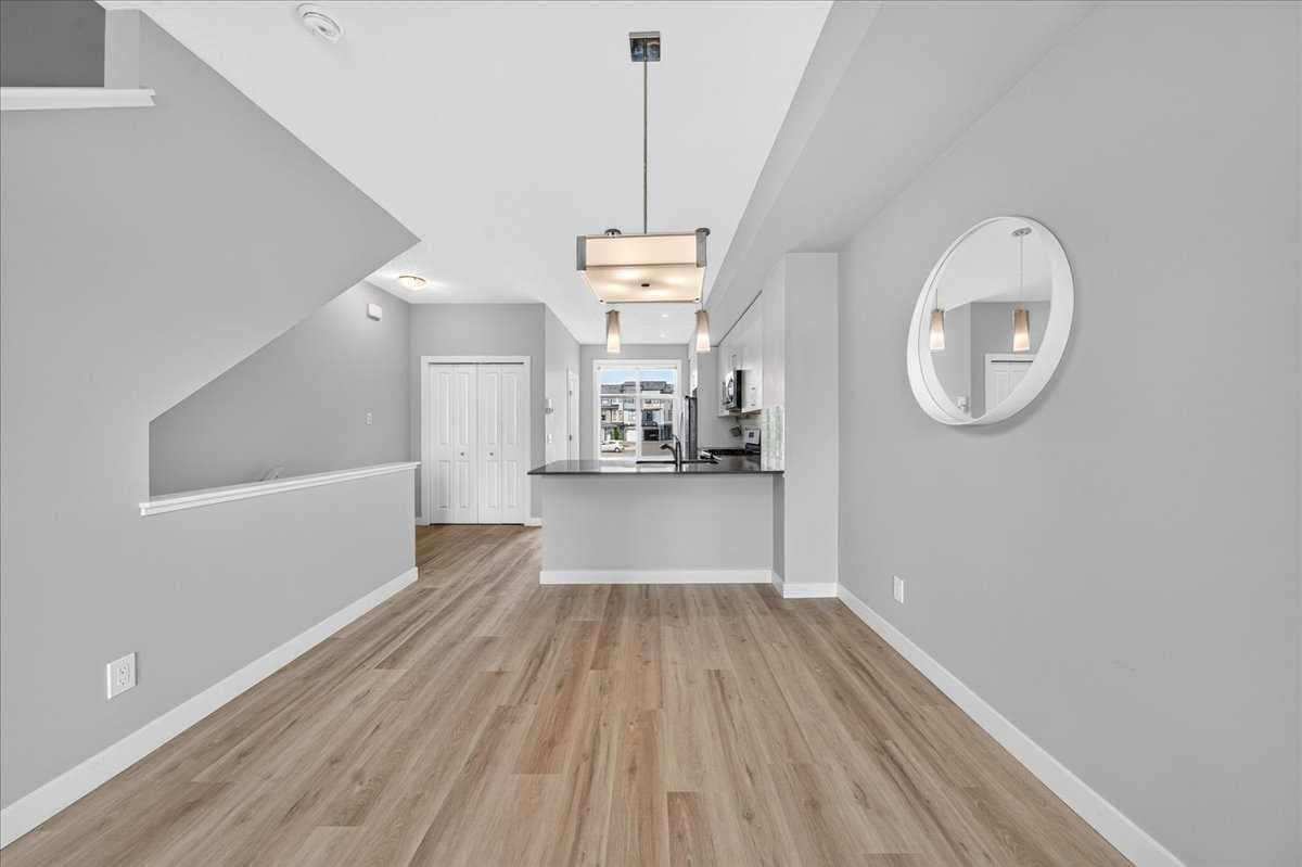 154 Seton Passage SE