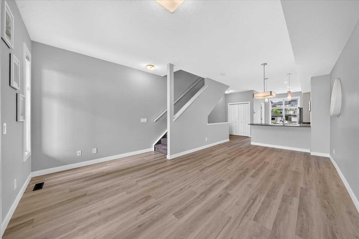 154 Seton Passage SE