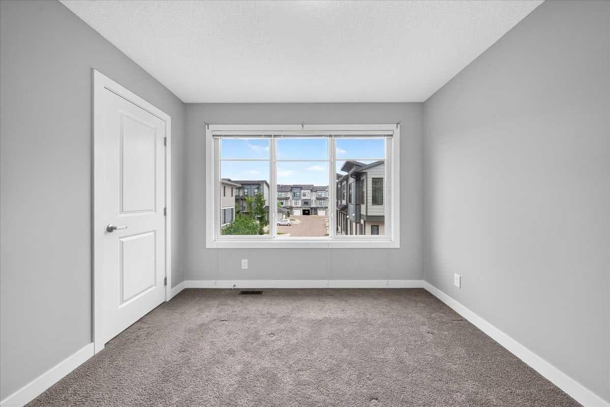 154 Seton Passage SE