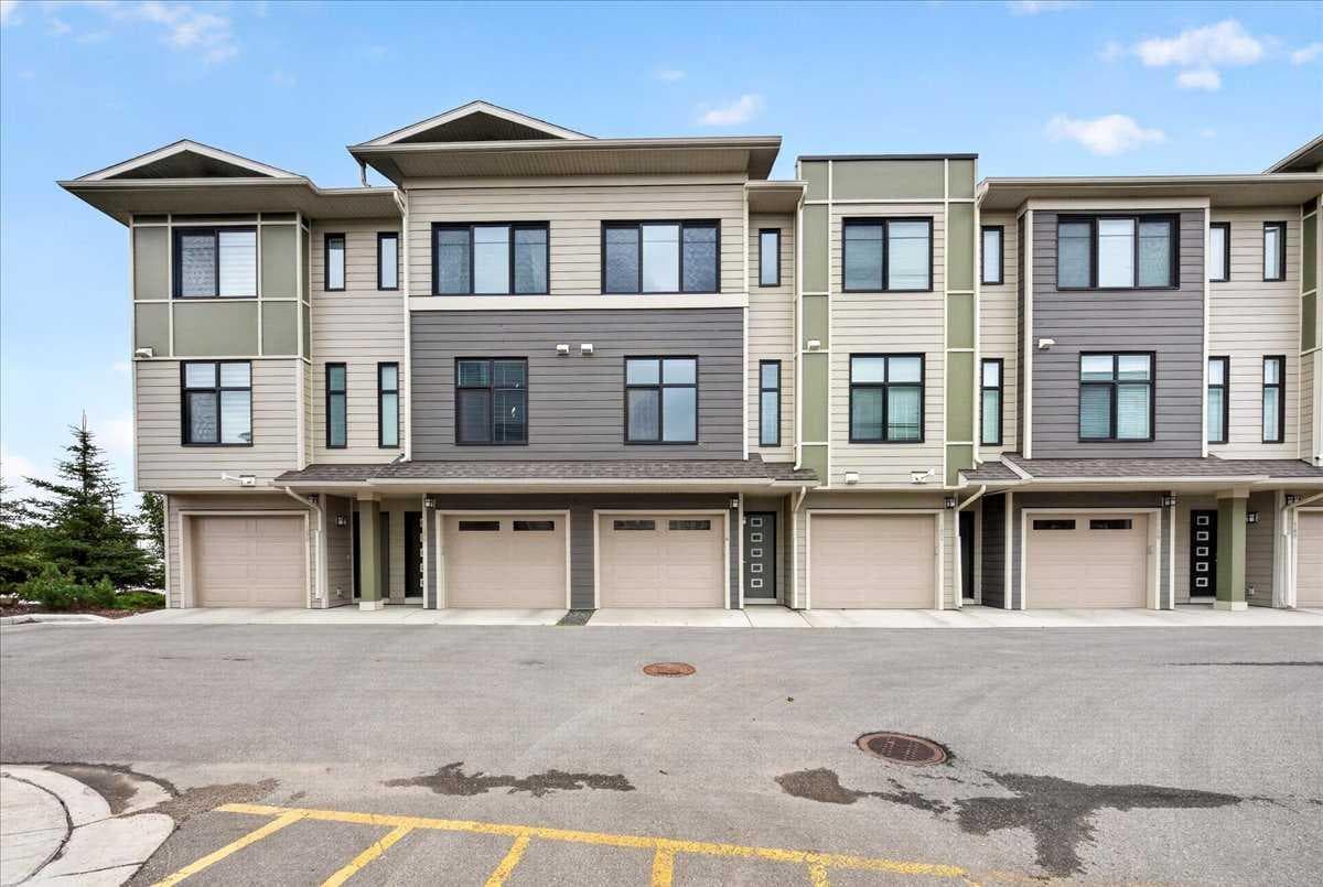 154 Seton Passage SE