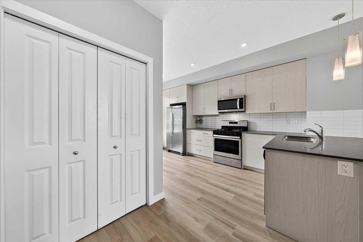 154 Seton Passage SE
