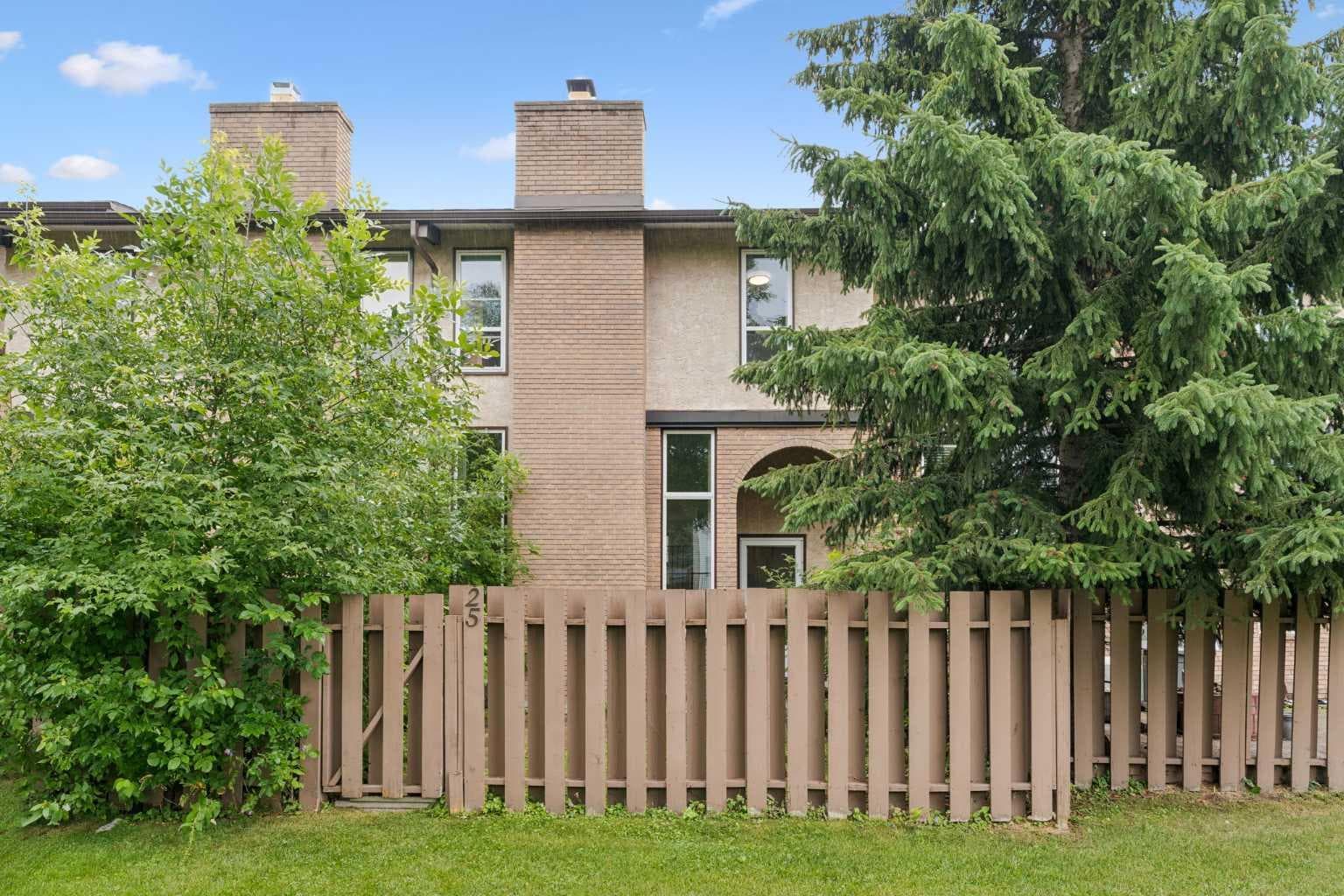 25, 1011 Canterbury Drive SW