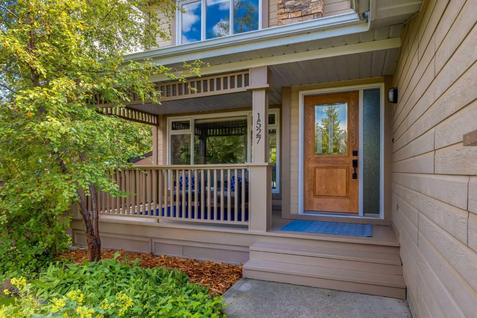1527 Evergreen Drive SW