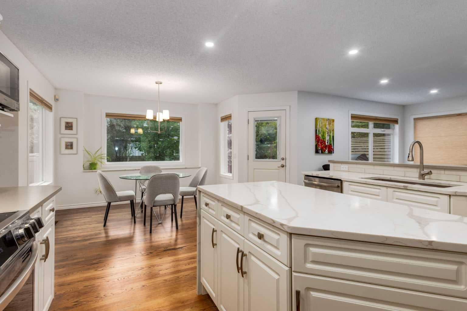 1527 Evergreen Drive SW